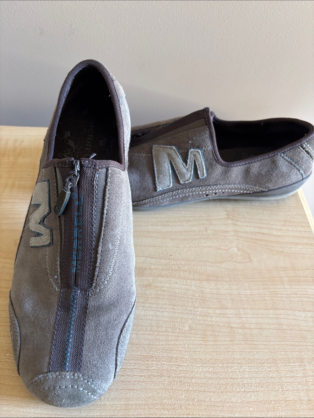 Merrell Women’s Gray Suede Slip-On Casual Shoes with Front Zip